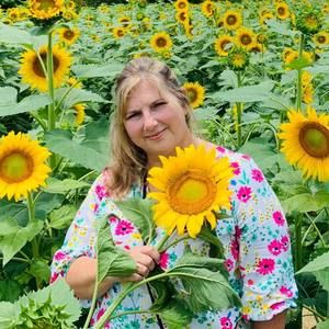 Meet your Posher, Mae